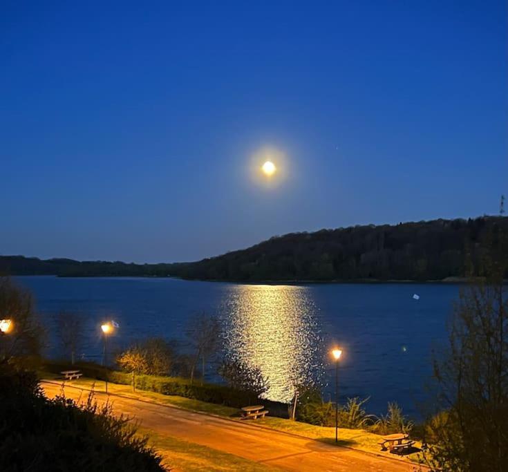 Maison Cadre Paisible Face Au Lac Peigney Buitenkant foto
